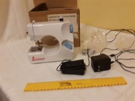 Lockstitch portable sewing machine