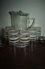 Vintage Glass Pitcher and 6 matching Drinking Glasses