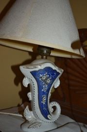 Unusual Vintage Handpainted Porcelain Table Lamp