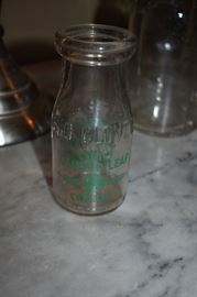 Antique Ohio Cloverleaf Dairy Milk Bottle appears to be 1/2 pint size