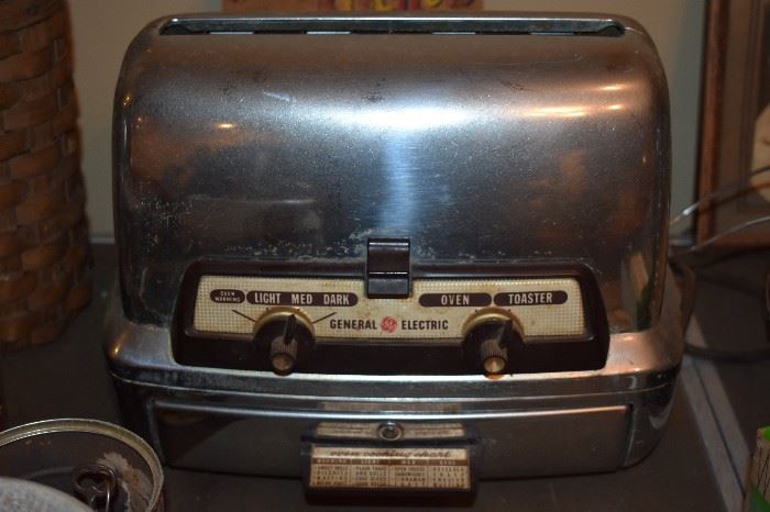 Very Rare Vintage General Electric Toaster Oven complete with "Oven Cooking Chart" attached to Toaster/Oven
