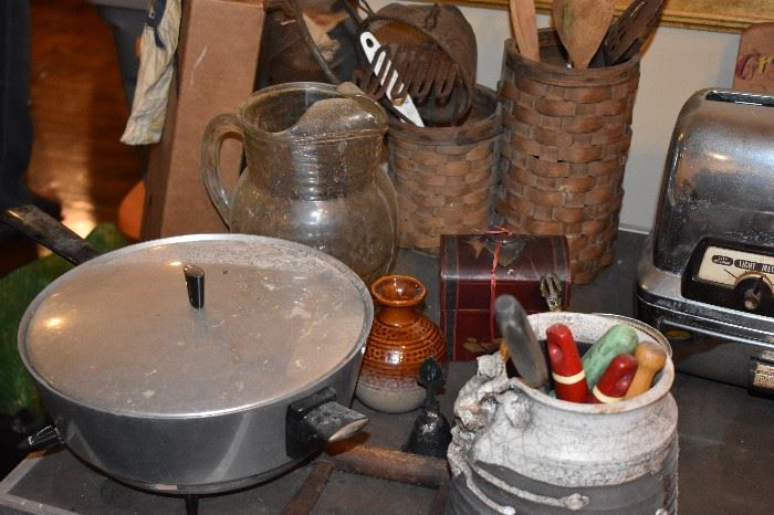 Collectible Vintage/Antique Kitchen Items