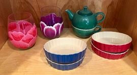 Le Creuset Tea Pot, Harold Import Co. Creme Brûlée Ceramic dishes