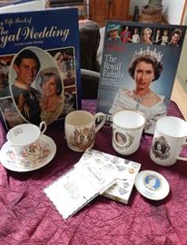 COLLECTION OF PRINCESS DIANA AND QUEEN ELIZABETH