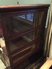 Antique Display Case (Needs slight repairs)