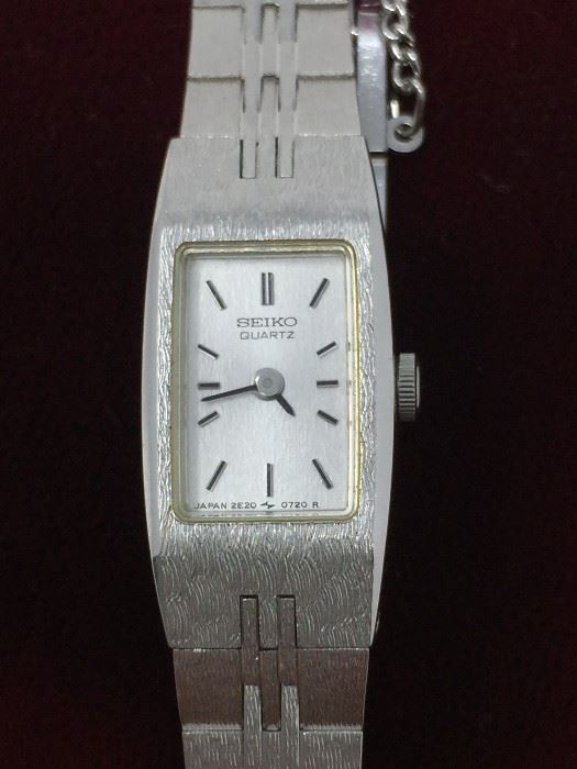 Vintage Seiko quartz watch.