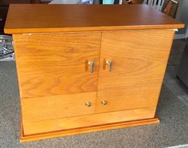 FINE WOOD TABLE TOP JEWELRY BOX