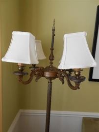 (4) light vintage floor lamp