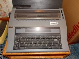 Swintec 2600 electric typewriter