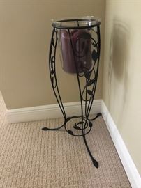 PartyLites floor candle stand with candle