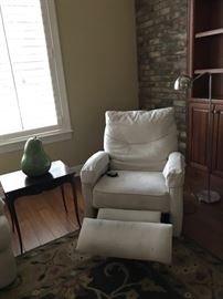 Electric recliner - NOT a lift chair