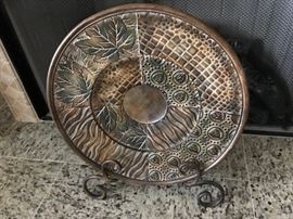 Metal accent plate and stand