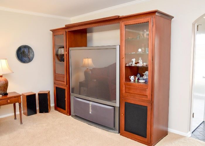 Pair of Tower Display Cabinets w/ Glass Doors & Shelves (upper center divider can be removed)