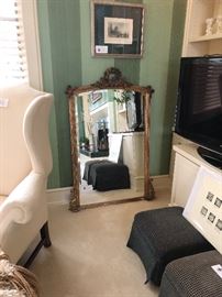 better view of the antique mirror