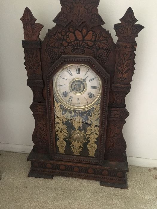 Beautiful carved wood antique clock