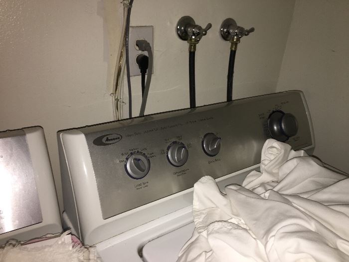 Amanda washer & dryer