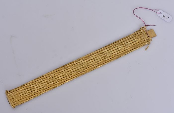 18k Gold Mesh Bracelet             Bid on-line today through March 21st at www.fairfieldauction.com