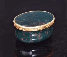 Blood Agate Snuff Box             Bid on-line today through March 21st at www.fairfieldauction.com