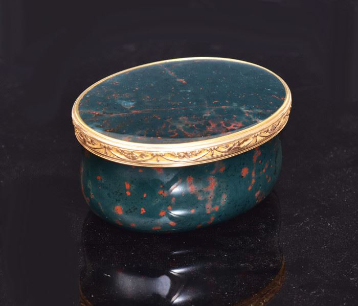 Blood Agate Snuff Box             Bid on-line today through March 21st at www.fairfieldauction.com