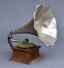 Victor Oak Phonograph             Bid on-line today through March 21st at www.fairfieldauction.com