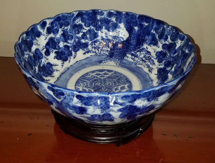 c 1800's blue & White Porcelain Bowl