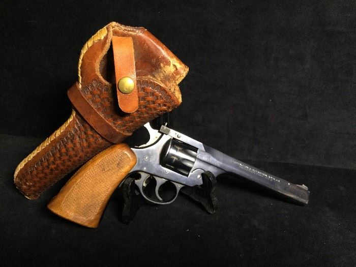 031 1952 HR 22 long revolver collectible