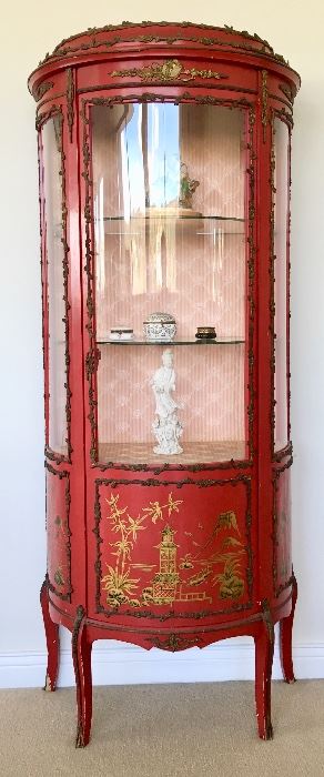 Chinoisserie Decor Fine Vitrine   (A perfect size for choice displays)