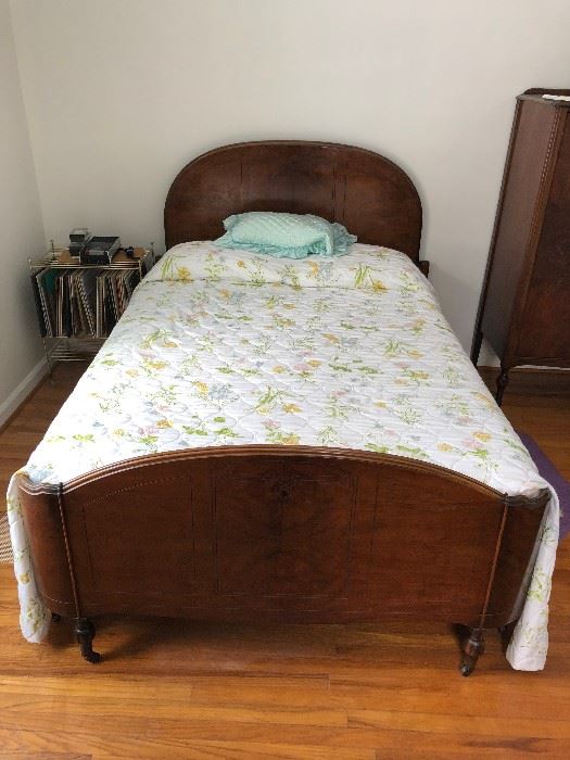 Antique Chataqua double bed