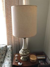 Table lamp (x2)