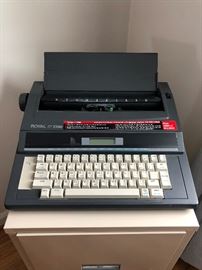 Royal electronic typewriter