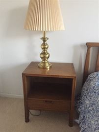 MCM side table & Stiffel lamp