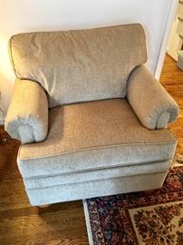 Ethan Allen overstuffed chair (1)