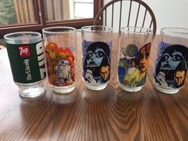 Vintage Star Wars collectible glasses