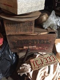 LOTS OF ANTIQUE ADVERTISING CRATES
