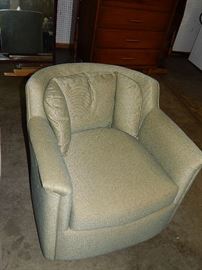 mid century swivel chair