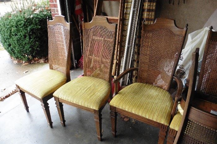 Broyhill dining room chairs