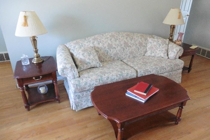 Couch, 2 side end table, coffee table
