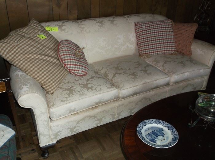 Sofa w/o slip cover