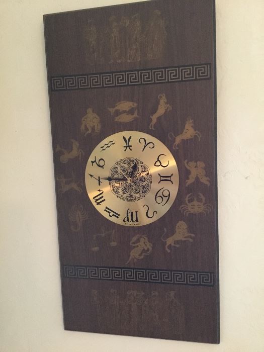 Horoscope clock
