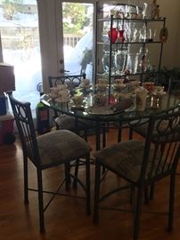 Tea cup collection with table and 4 chairs perfect