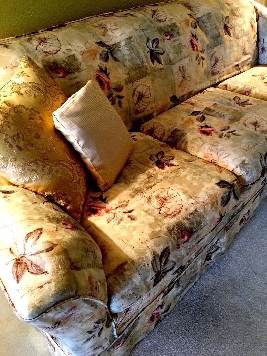 Pretty Three Cushion Floral Sofa...
