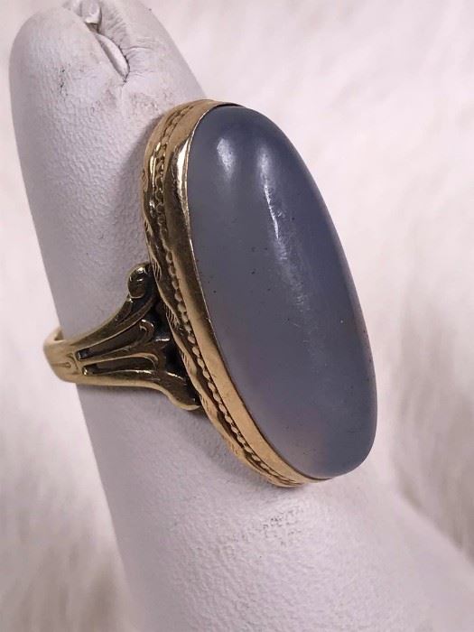 009 10k Gold And Moonstone Ring