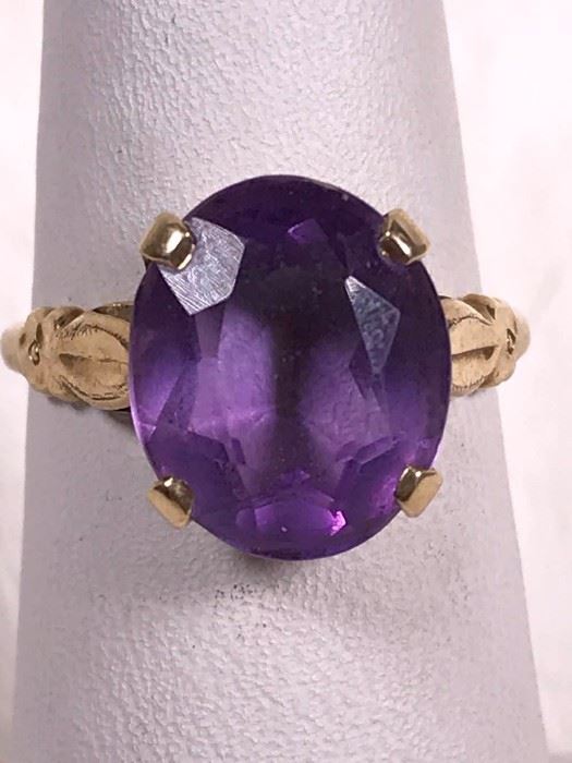 012 14k Gold And amethyst