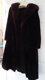 Ladies Beaver Fur Coat (large)