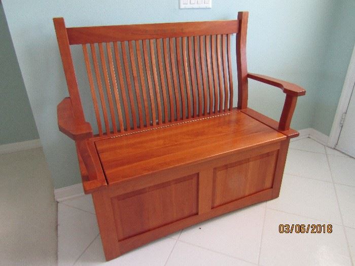 CUSTOM MADE BY THE AMISH IN LANCASTER, PA.. GORGEOUS DEACON'S BENCH,,, SEE OTHER PHOTOS OF CUSTOM DISPLAY CABINET AND 2 CUSTOM SWIVEL SPINDLE BACK CHAIRS.. 