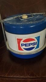 Vintage Pepsi Cake and pie carrier