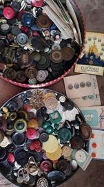 antique and vintage buttons