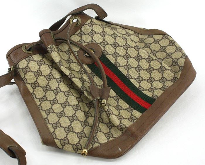 purse Gucci b