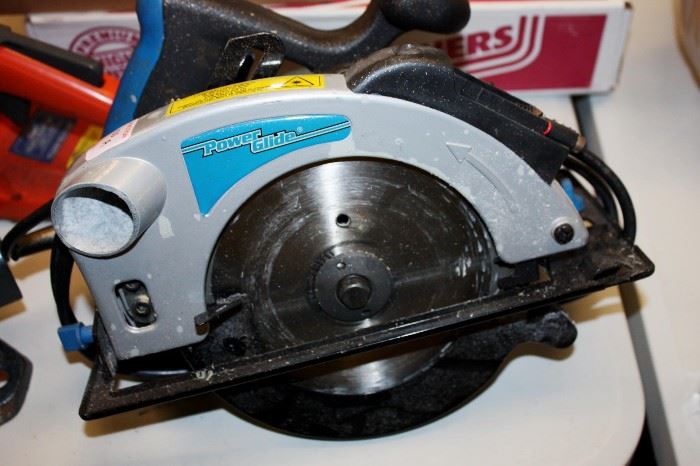 tool circular saw