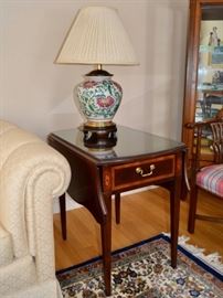 Thomasville Pembroke table